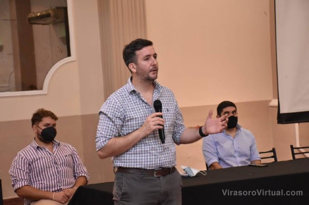 Más de 350 personas recibieron sus certificados de los cursos de oficios brindados por la municipalidad