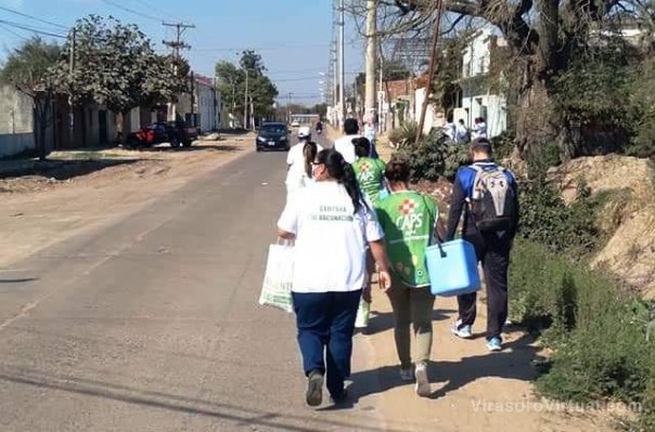 Salud continúa completando esquemas de vacunación Covid-19 en barrios de la capital