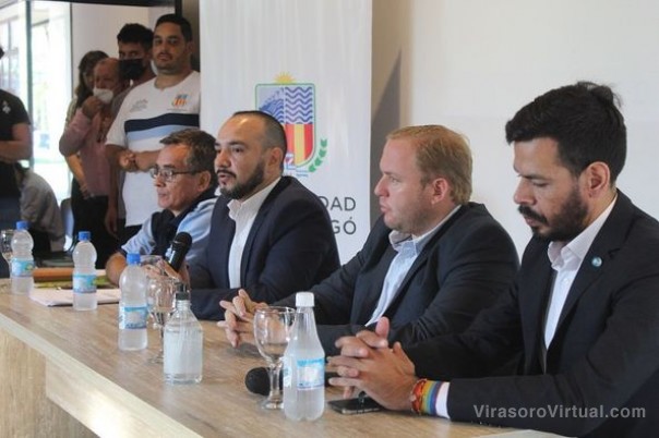 El intendente Juan Pablo Valdés y el Vice Intendente Emilio Nicolás