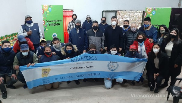 Hanke entregó herramientas a maleteros que inician una reconversión laboral