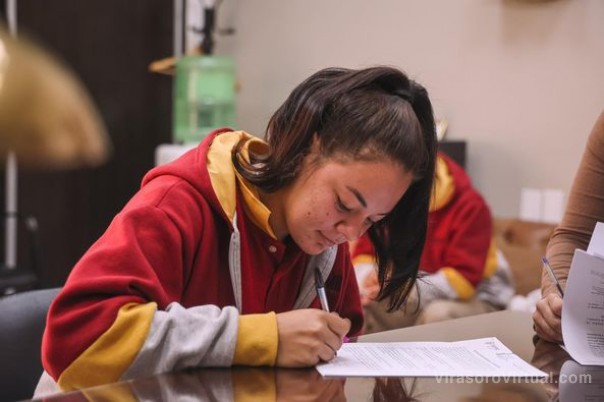 Junto al CFR Las Colinas firmaron un acuerdo de pasantías para los alumnos,