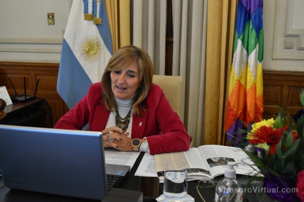 Comenzó el ciclo de capacitaciones y la Rectora destacó el rol de la universidad en la formación ciudadana