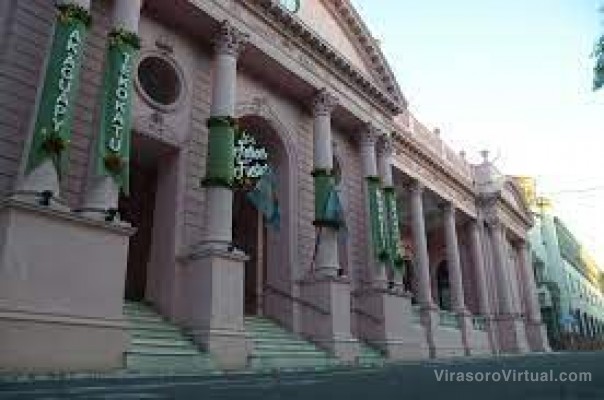 Valdés retoma su agenda oficial y baja líneas de gestión a su gabinete