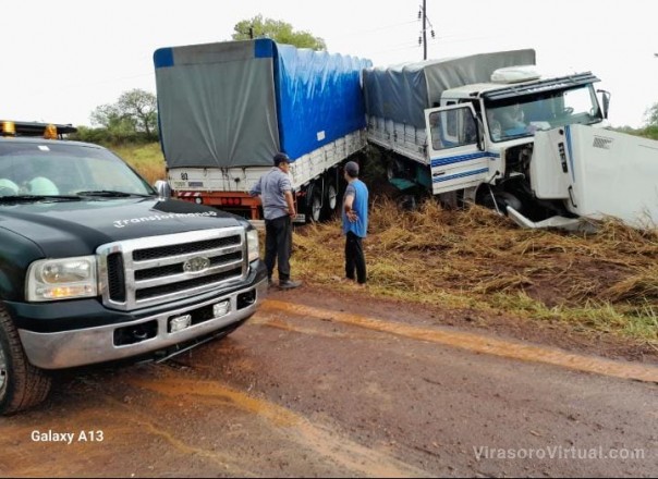 Despiste en la intersección de las rutas 14 y 37 en la tarde de hoy, dejando solo daños materiales en la zona