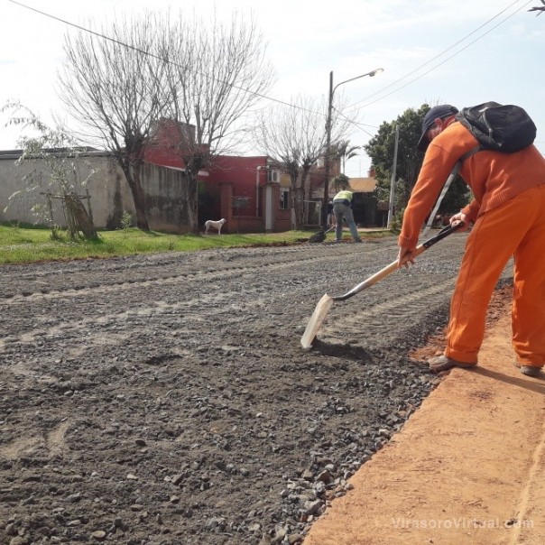 Calle 12/40 de ripio en Barrios del Sur