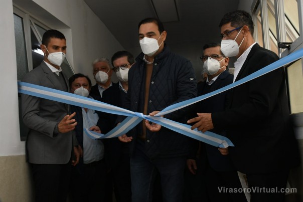 Construcción a nuevo del hospital Sussini: Valdés encabezó inauguración y entrega de equipamiento