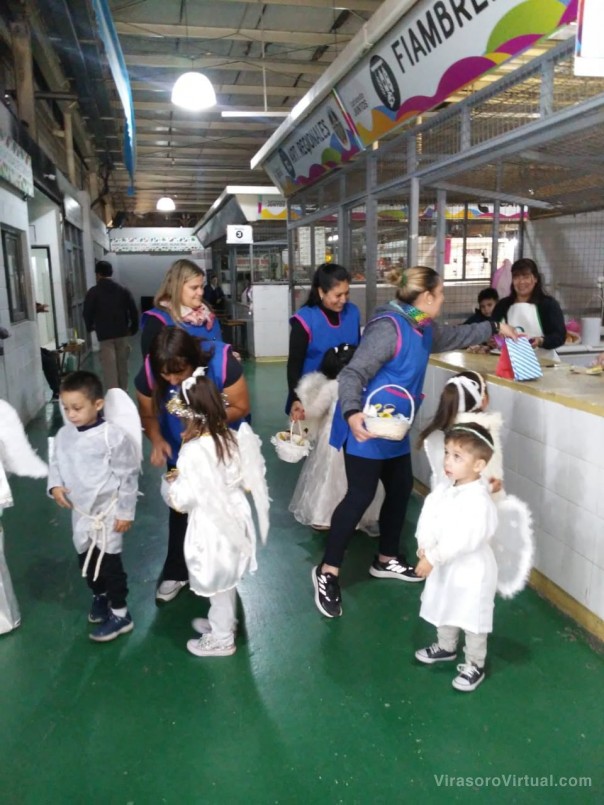 Ángeles Somos en el Mercado de Frutas Frescas