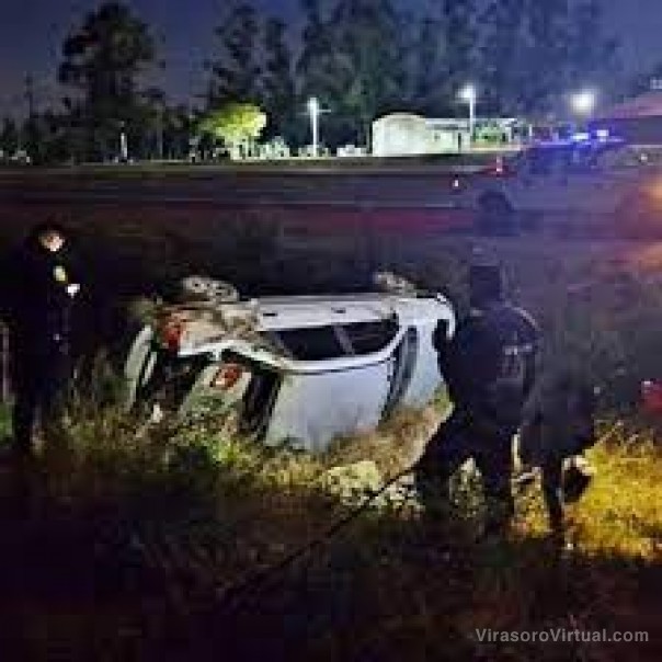 Santotomeño se durmió al volante y volcó su auto