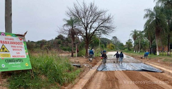 El Gobierno Provincial avanza con la etapa final de las obras pavimentación de la calle Lavalle en el barrio 17 de Agosto