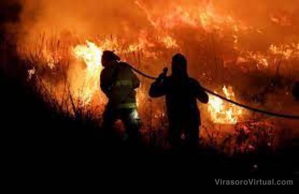 Controlan 20 focos de incendios: recuerdan la prohibición de quemas y monitorean el Iberá