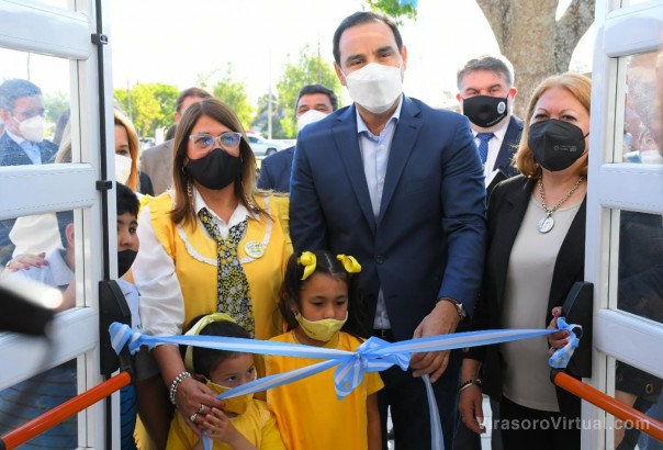 Valdés inauguró un Jardín de Infantes en Esquina y destacó la labor de los docentes correntinos