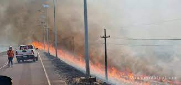 Yacyretá: el fuego amenazó a las obras de la central hidroeléctrica de Añá Cuá