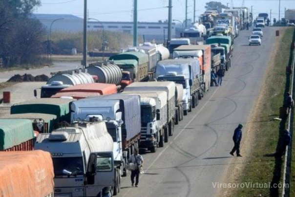 Alerta en las fronteras por faltante de gasoil