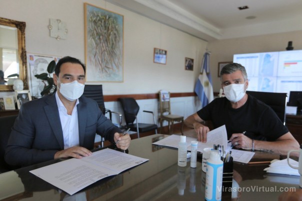 Valdés rubricó un convenio con el Ministerio de Desarrollo Social de la Nación para recibir asistencia por los incendios