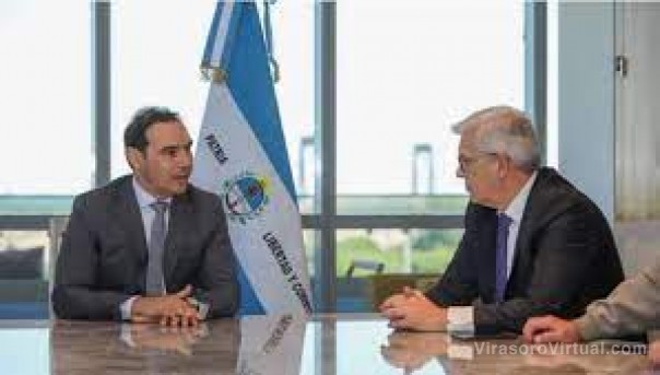 Valdés recibe al ministro Domínguez para lanzar el Plan de Ganadería 2030