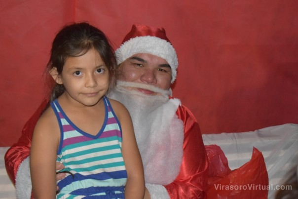 Con espíritu navideño los talleres de cultura cerraron el año y los niños recibieron regalos.