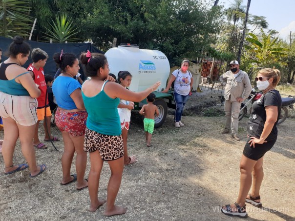 El Gobierno Provincial asiste con cisternas de agua potable a los vecinos del barrio Santa Margarita