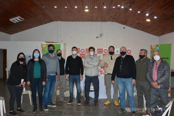 Articulación entre la Provincia e industriales para garantizar recursos humanos calificados