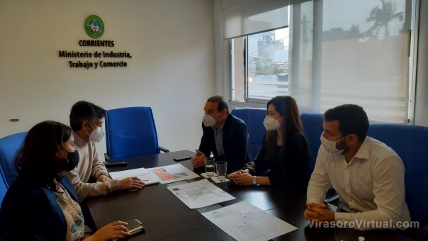 Planifican obras para garantizar Internet en los parques industriales