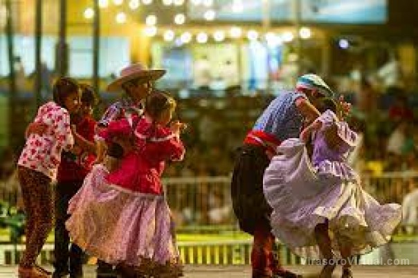 7° sapucay: artistas de la talla de Baglietto y Vitale engalanaron la noche