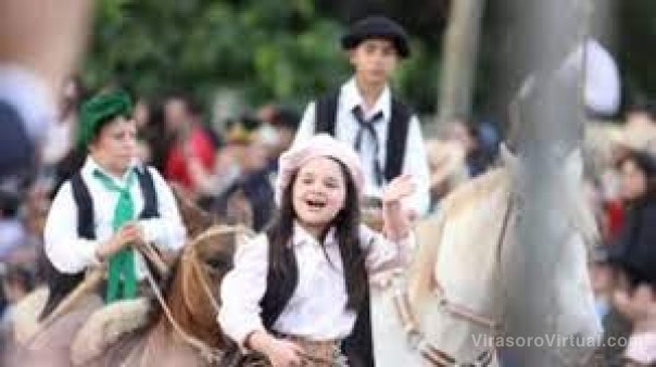 Yapeyú homenajeó a San Martín: estiman que hubo 30.000 personas