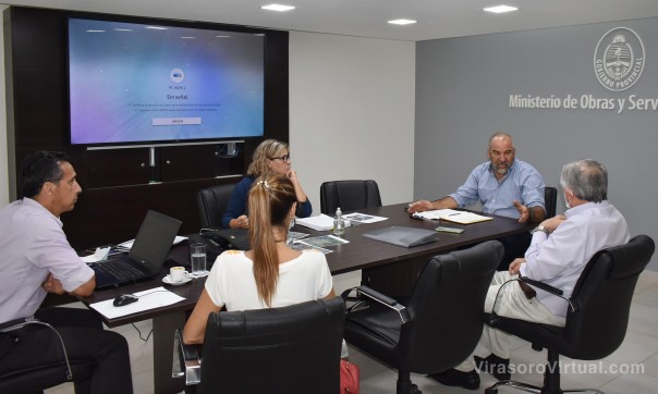 Polich y el intendente de San Luis del Palmar analizaron la problemática hídrica de la localidad