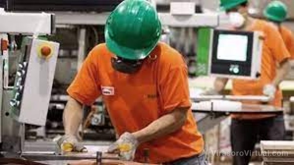 La construcción creció 3,5% y la industria 4,3% en el 2022