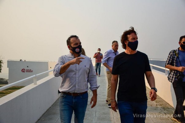 Juan Pablo Valdes junto al candidato a Diputado @arielbaezok