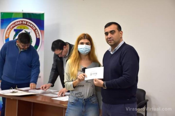 El Municipio otorgó 70 becas estudiantiles