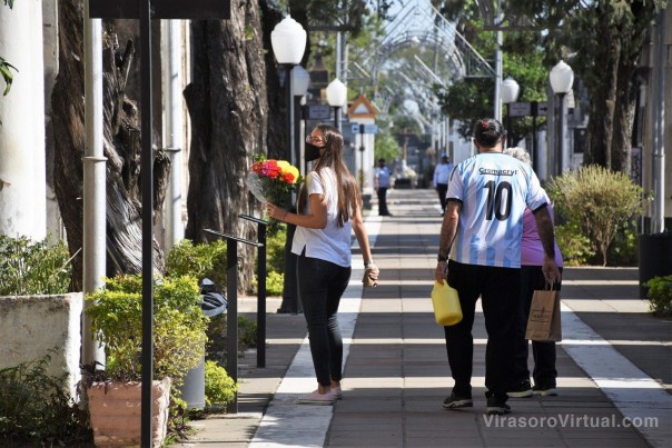 Otorgan turnos para visitas a los cementerios municipales por el Día de la Madre