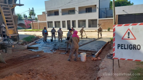 B°17 de Agosto: la obra de pavimento que ejecuta la Provincia en Groussac está en su tramo final