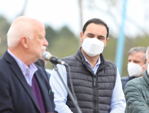 En Goya, Valdés inauguró la recuperación de la calle principal con el compromiso de repetir lo hecho con Osella: