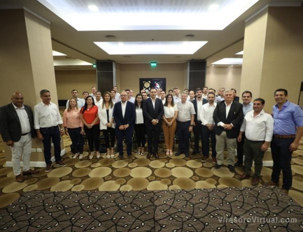 Junto al gobernador Gustavo Valdés y al Foro de Intendentes Radicales de #Corrientes