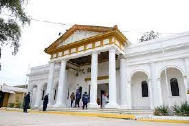 Día del Padre: cómo sacar turno para la visita a los cementerios de Corrientes