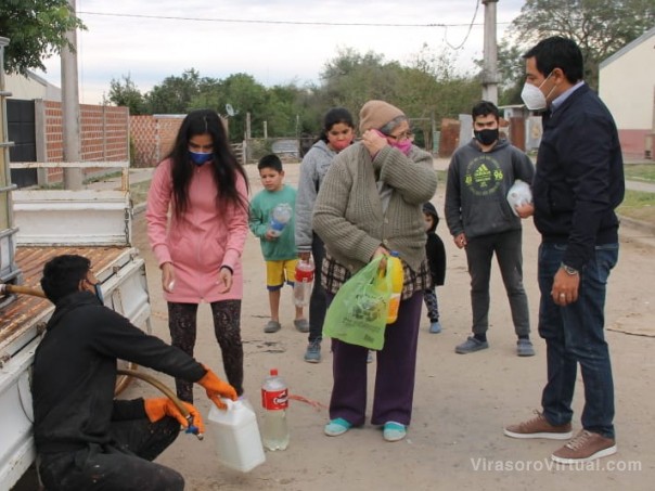 Desarrollo Social continúa con la entrega de lavandina