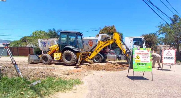 Provincia pavimenta la calle Ex Vía entre General Paz y Las Heras en el barrio Santa Rosa