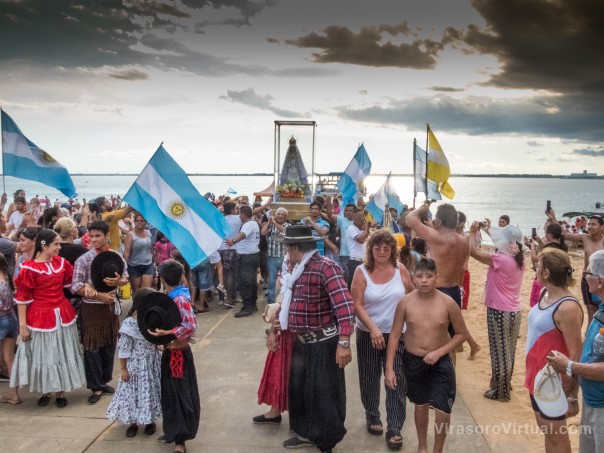 Nueva edición del desfile náutico chamamecero de la Virgen Peregrina de Itatí