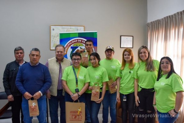 Recibimos al profesor bogotano Carlos René Ramírez y alumnos que vinieron desde Colombia para compartir sus conocimientos