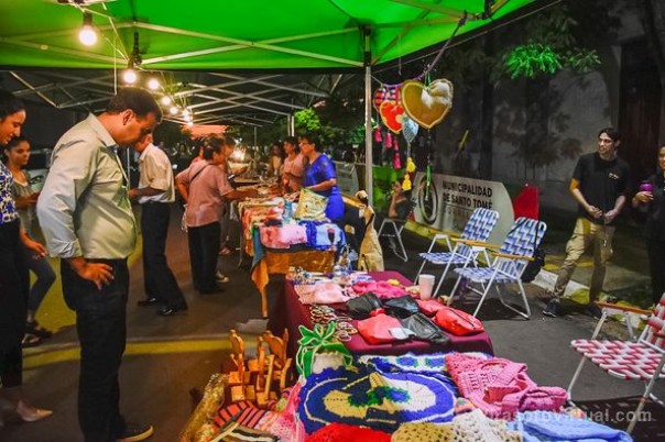 Junto a los artesanos de “Hecho en Santo Tomé” organizamos un festival para conmemorar su día