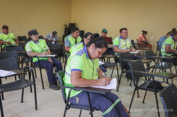 Siguen jerarquizando a personal municipal de distintas áreas