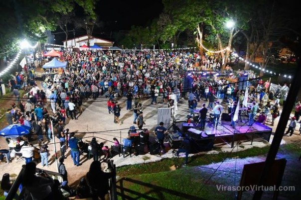 Una nueva edición de la Feria de la estación se realizó este domingo Patrio