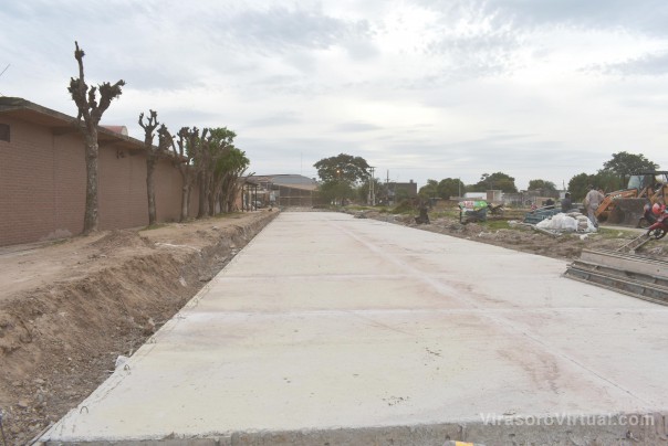 La provincia comenzó la pavimentación de la continuación de avenida Santa Rosa