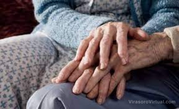 Bonos de refuerzo para jubilados y pensionados: cuándo se abonan