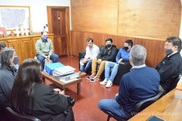FRESA becó a tres estudiantes virasoreños
