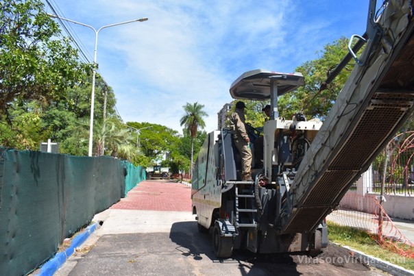La Provincia comenzó trabajos para reasfaltar las calles que rodean a plaza La Cruz