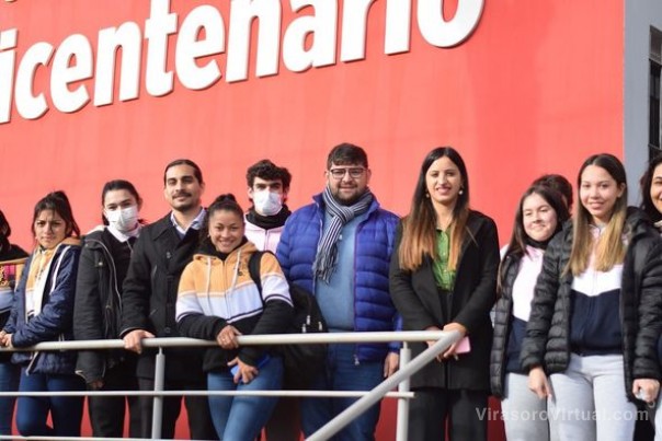 Junto a nueve instituciones educativas de la localidad se dictaron charlas