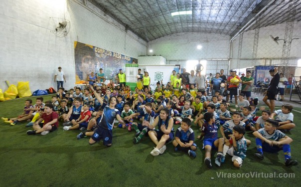 Con dos clínicas deportivas, Yacyretá activó en Corrientes su programa social “Crecer