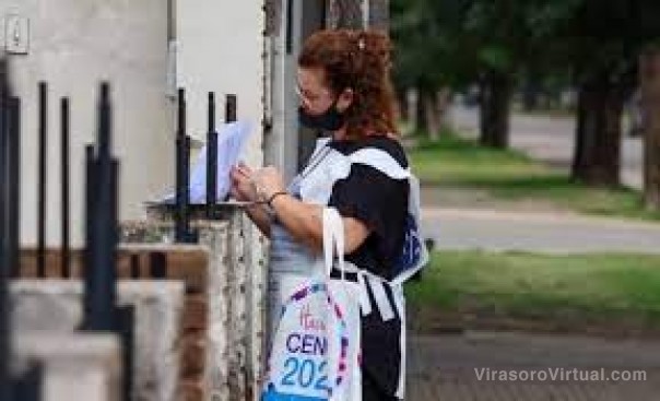 La población es de 47.327.407 personas, con un crecimiento de casi el 18 %