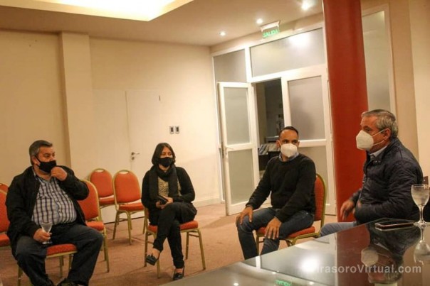 Juan Pablo Valdés asistió a una reunión informativa con productores de Ituzaingó