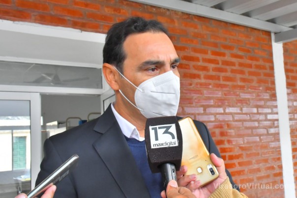 En San Isidro, Valdés habilitó infraestructura escolar y anunció refacción total de capilla